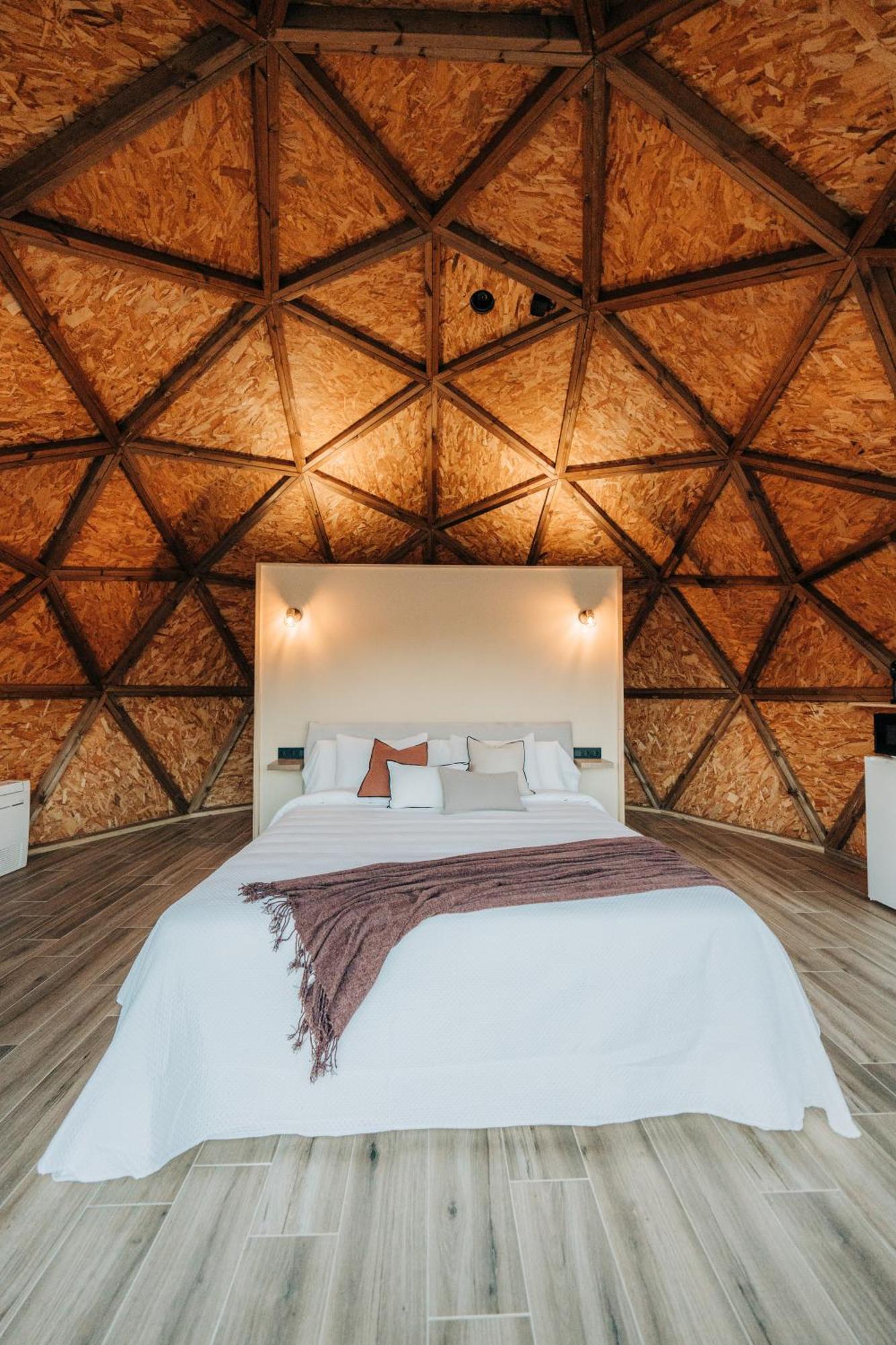 El Moli Glamping Hotel Adzaneta Exterior foto