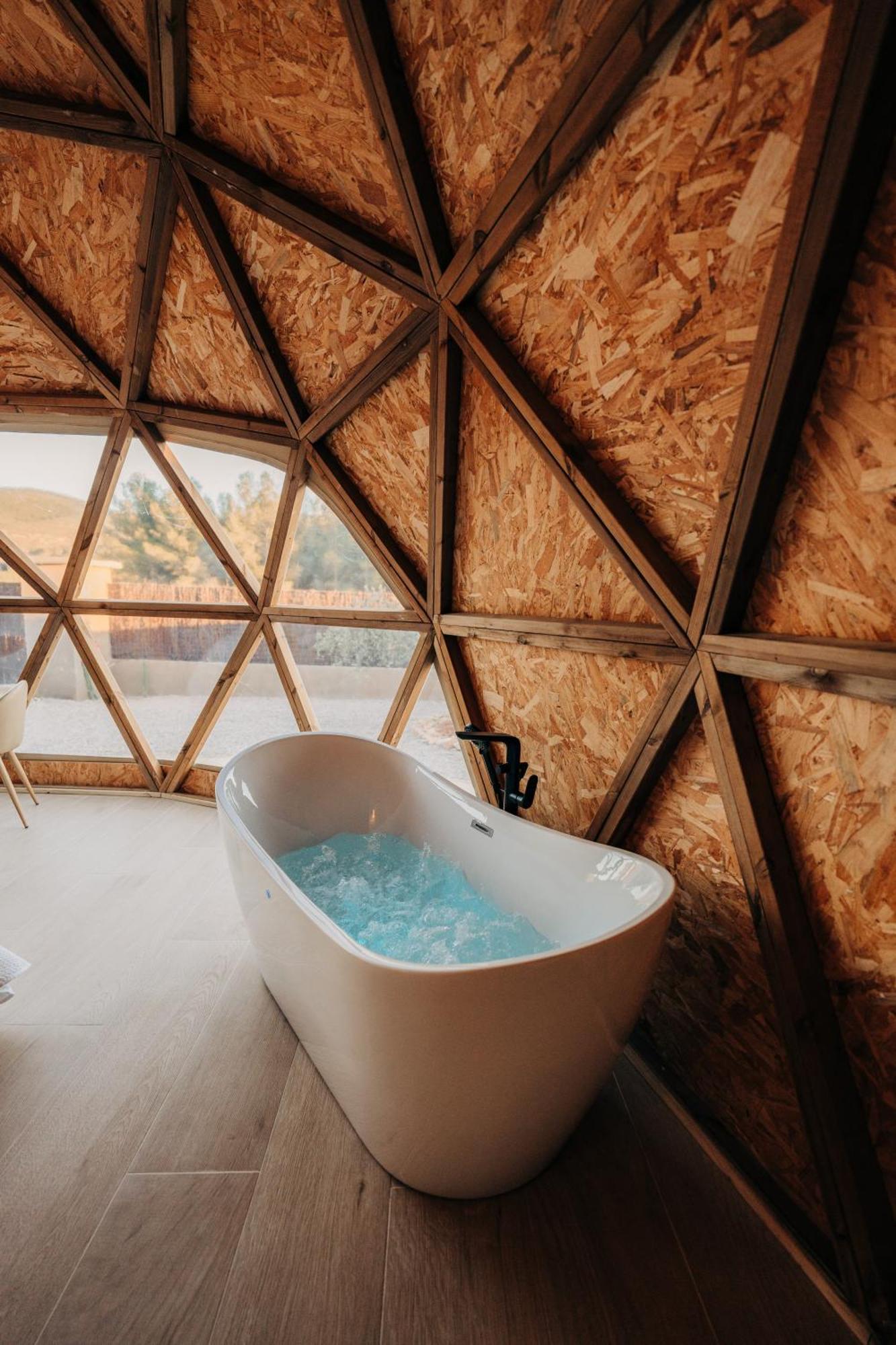 El Moli Glamping Hotel Adzaneta Exterior foto