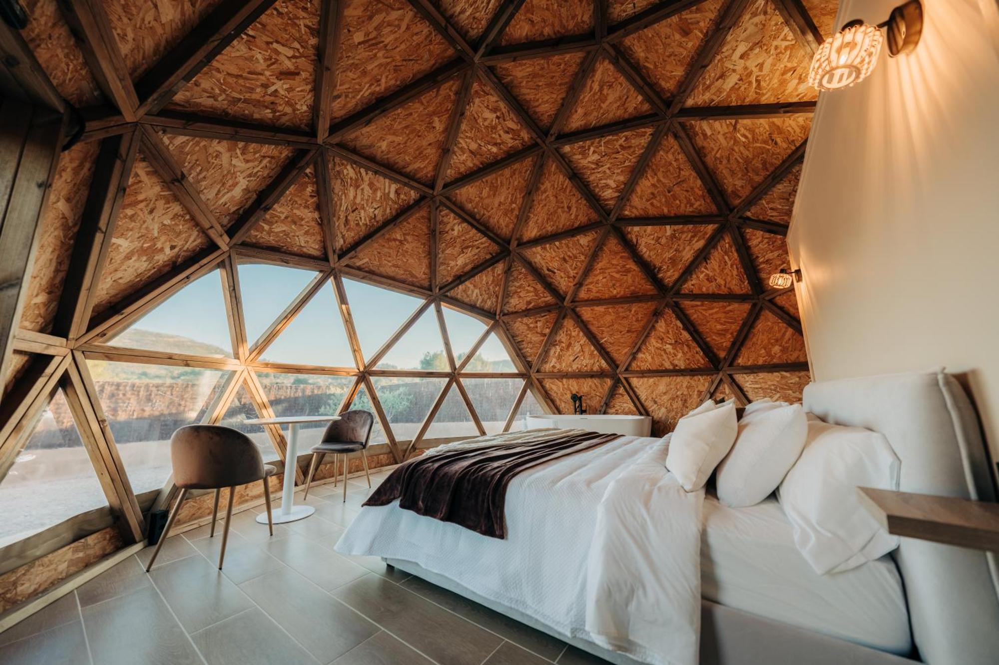 El Moli Glamping Hotel Adzaneta Exterior foto